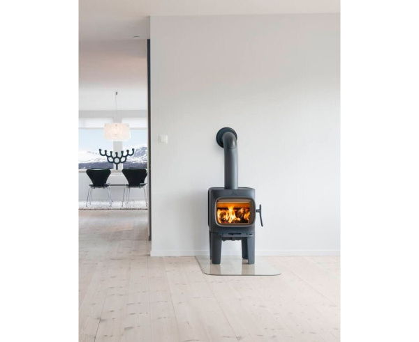 Печь-камин Jotul (Йотул) F 105 LL BP черный Печь-камин Jotul (Йотул) F 105 LL BP черный